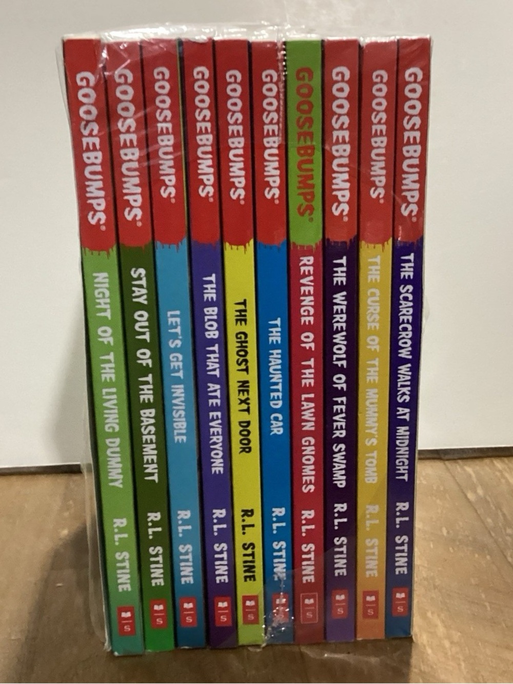 Goosebumps Paperback 10 Book Set - RL Stine New In Box